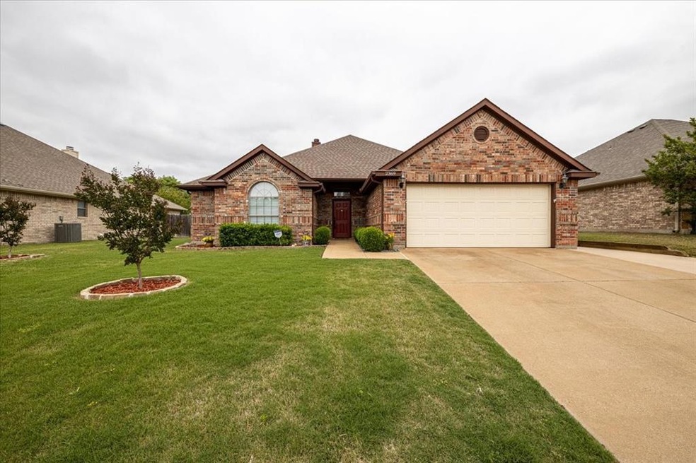 2369 Trace Ridge Dr, Weatherford, TX 76087 - photo 1