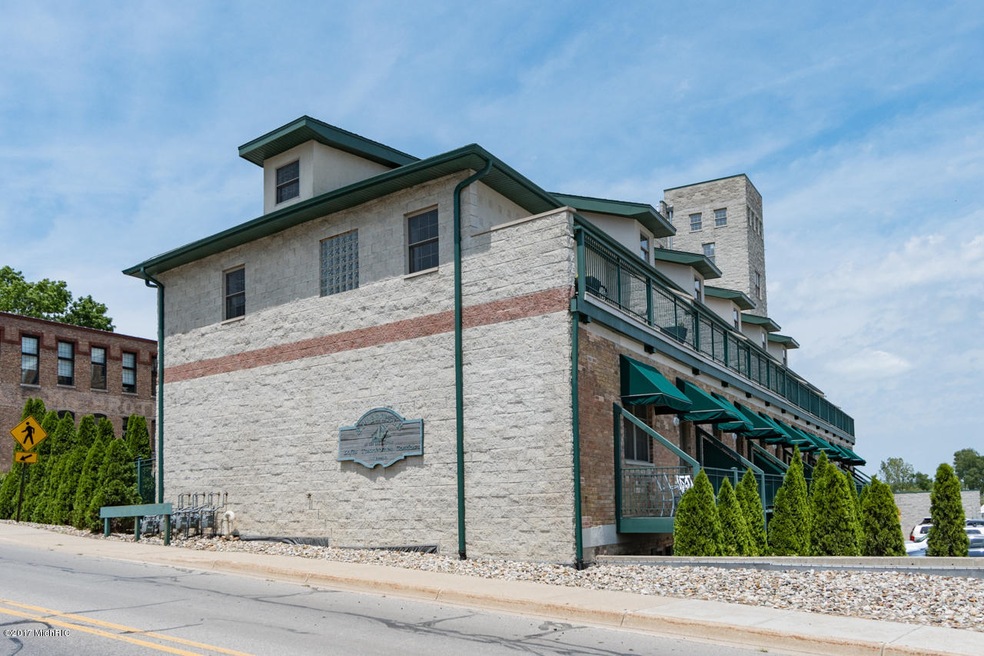Copy of Broad St-11 exterior