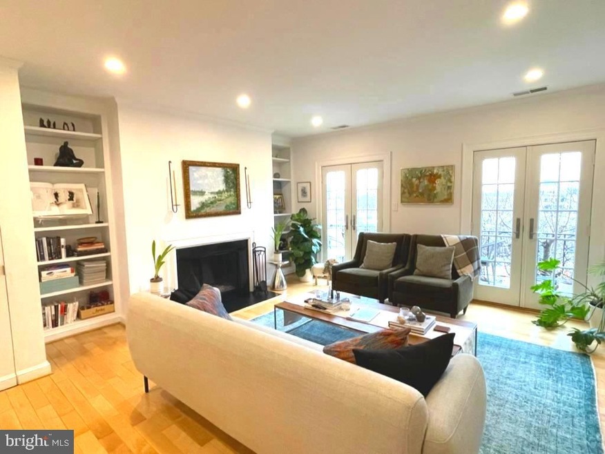 1642 Beekman Place NW unit B, Washington, DC 20009 - photo 1