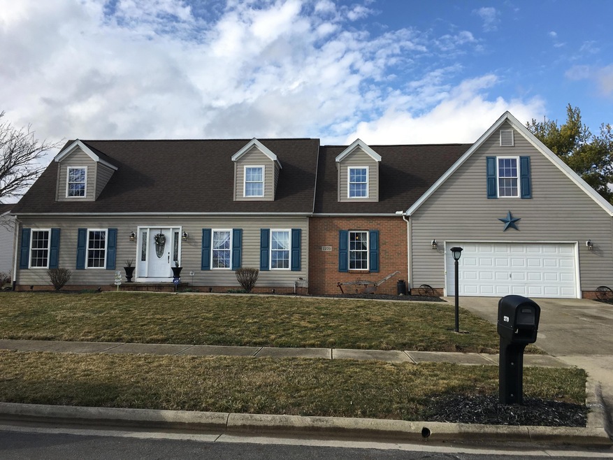 1270 Eastwood Dr, Circleville, OH 43113 - photo 1