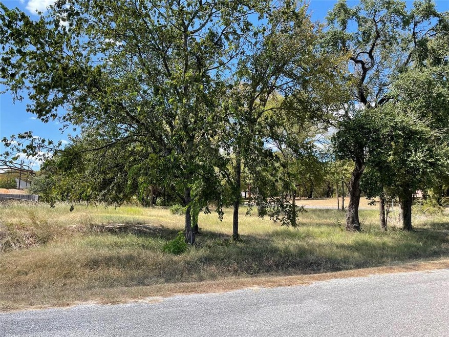 628 Lunar Cir, Granbury, TX 76049 - photo 1