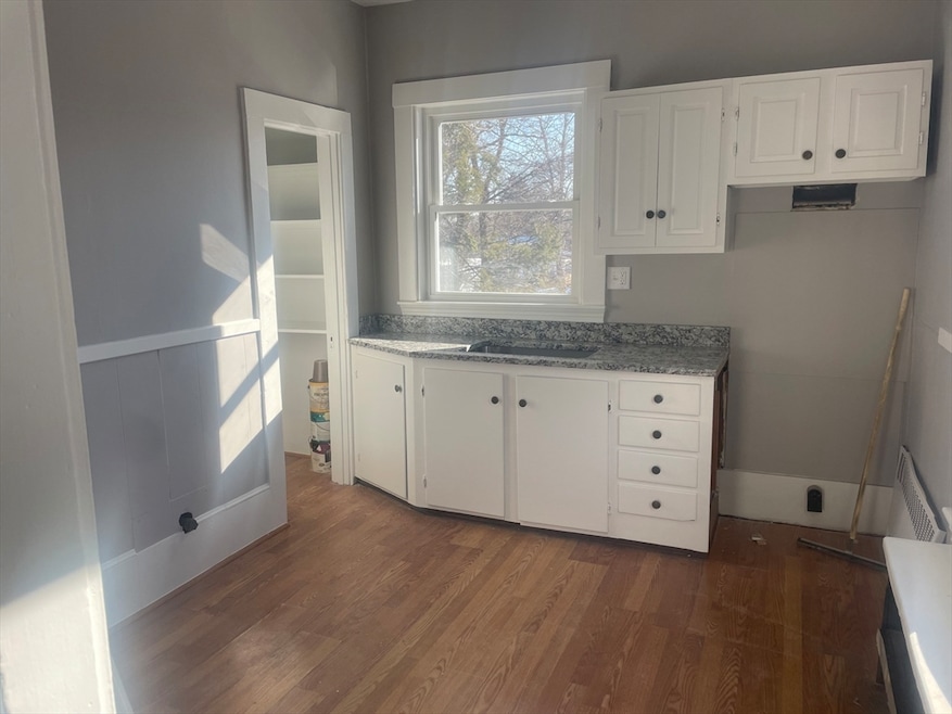 29 Conant St unit 4, Danvers, MA 01923 - photo 1