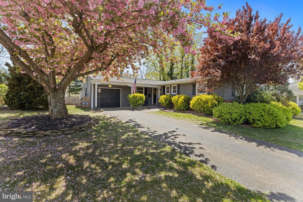 917 Forbes St, Blackwood, NJ 08012 - photo 1