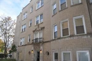 2749 W Arthur Ave unit 3, Chicago, IL 60645 - photo 1