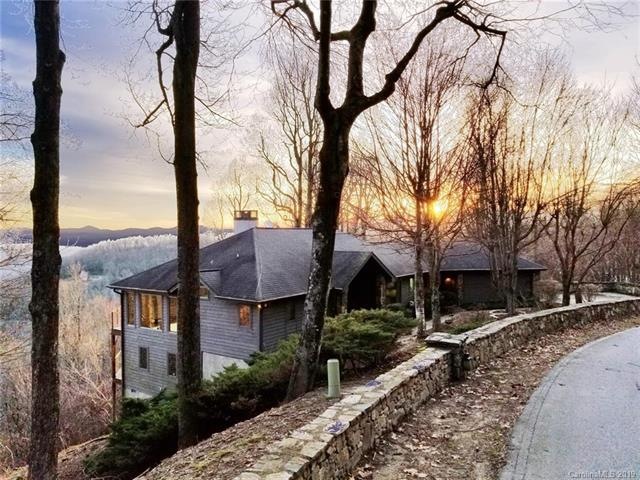 Front of home notice beautiful mountain views