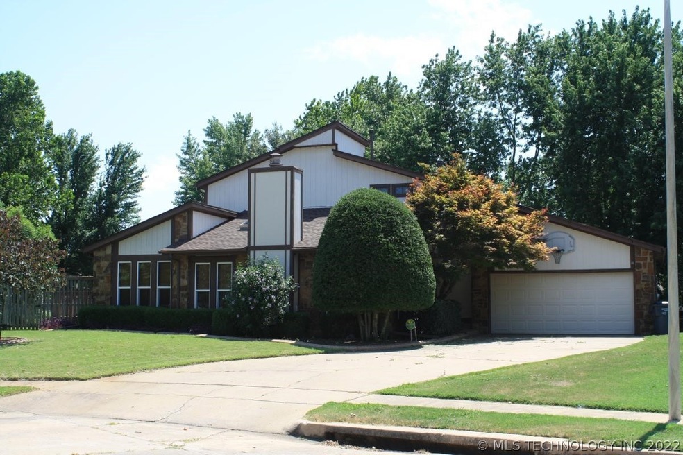 214 W 115th St S, Jenks, OK 74037 - photo 1