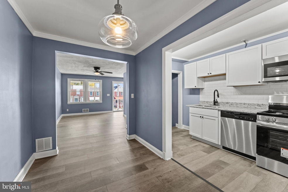 For Sale $230,000 • Co-Listing Agent