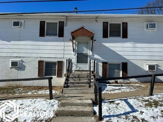 215 E Washington St, Osceola, IA 50213 - photo 1