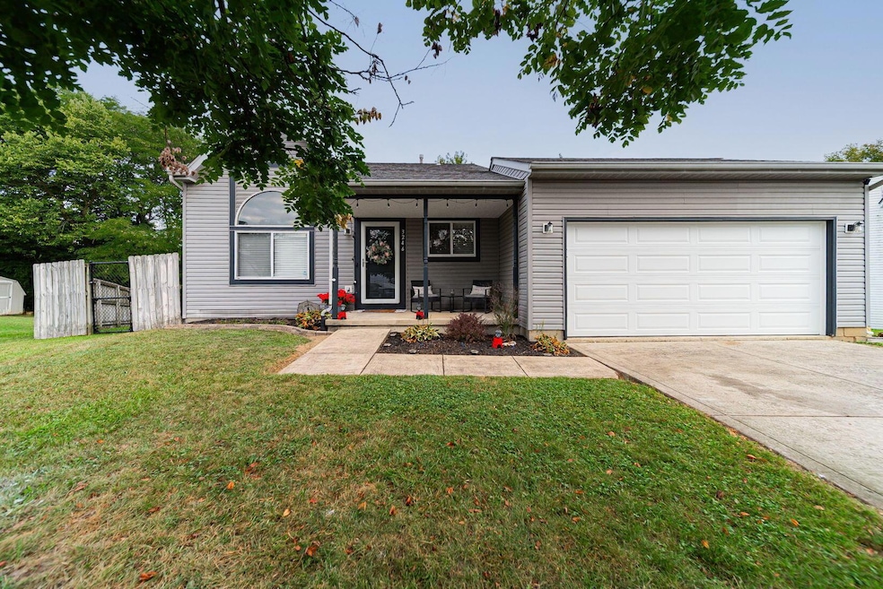 3246 Bluhm Ct, Columbus, OH 43223 - photo 1