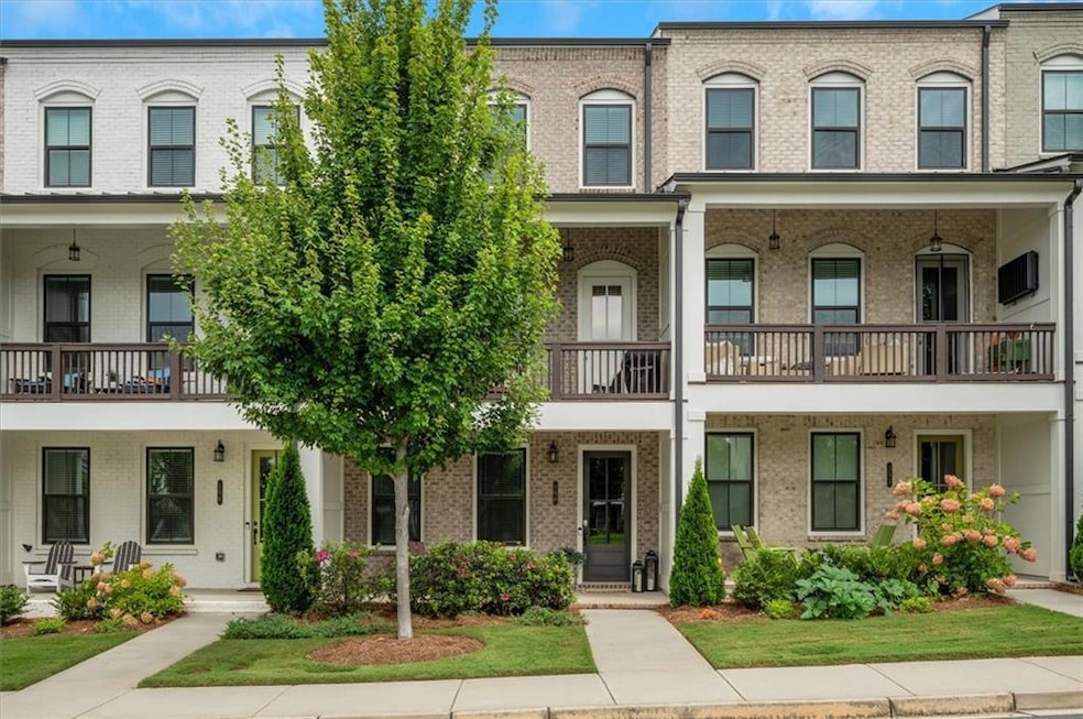 154 Harlow Cir, Roswell, GA 30076 - photo 1