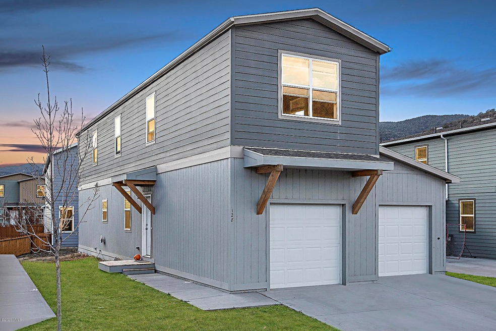 128 Cut Throat_Exterior (Left Front)