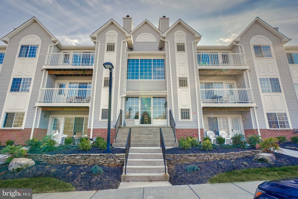 9 Tintern Ct unit 103, Lutherville Timonium, MD 21093 - photo 1