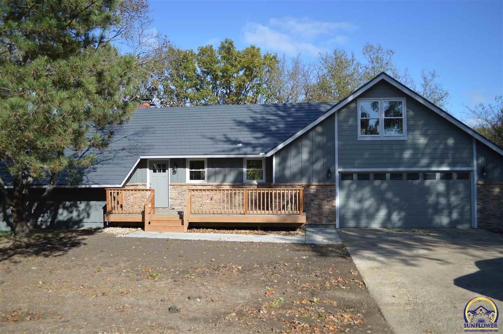 3554 SW Nottingham Rd, Topeka, KS 66614 - photo 1