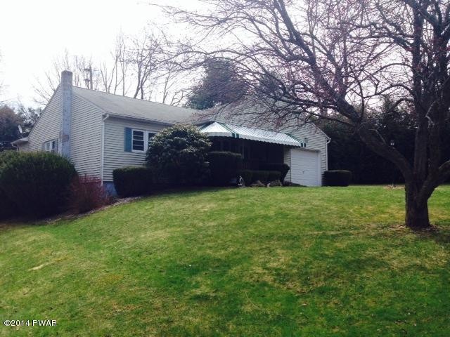 31 Crestmont Dr, Honesdale, PA 18431 - photo 1