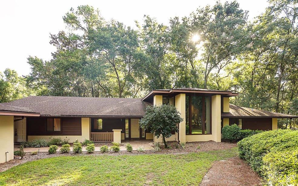 715 SW Mcfarlane Ave, Lake City, FL 32025 - photo 1