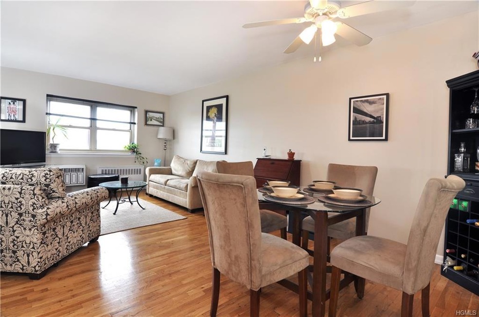 Sherwood House unit 5P, Yonkers, NY 10704 - photo 1