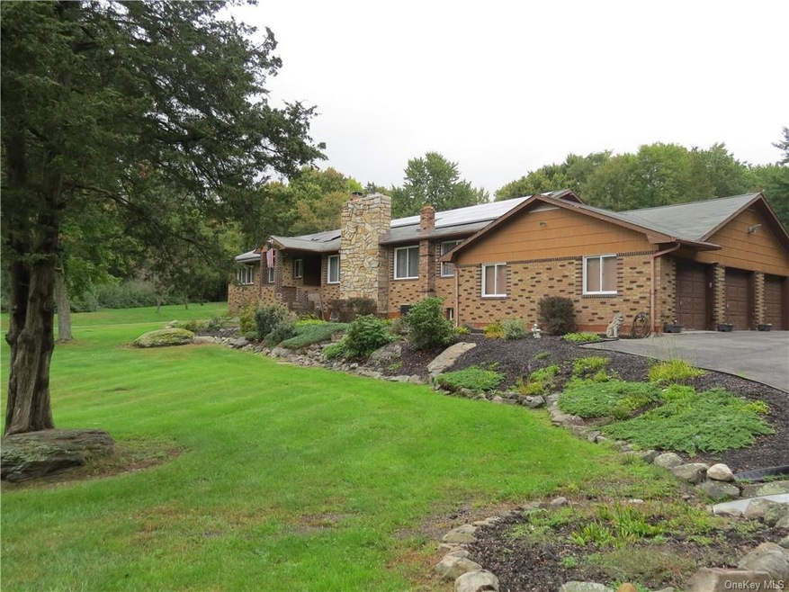 913 Craigville Rd, Chester, NY 10918 - photo 1