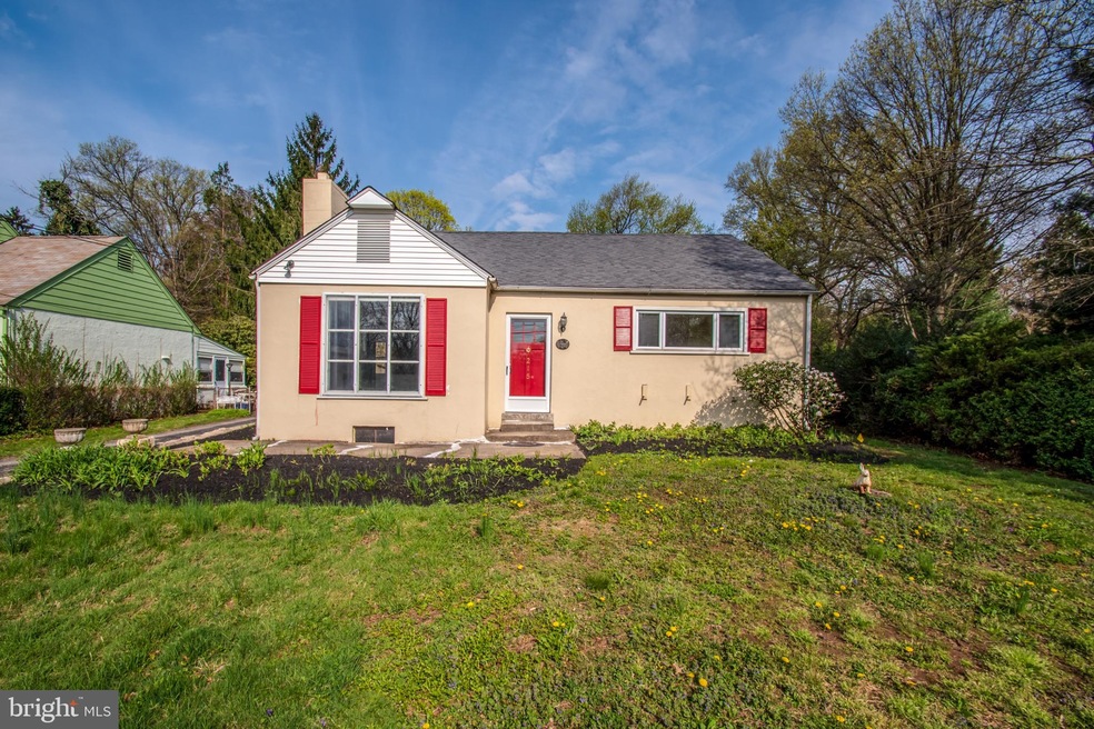 215 S Trooper Rd, Norristown, PA 19403 - photo 1