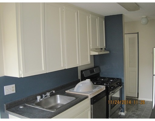 42 Shrewsbury Green Dr unit C, Shrewsbury, MA 01545 - photo 1