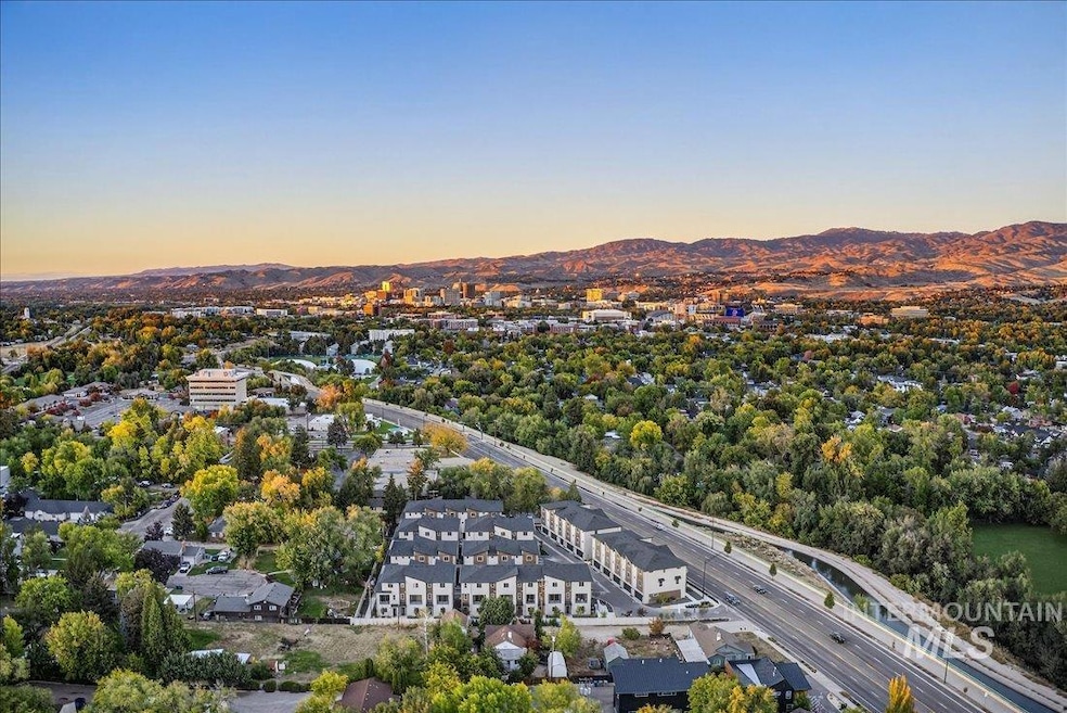 1719 S Rock View Ln, Boise, ID 83705 - photo 1