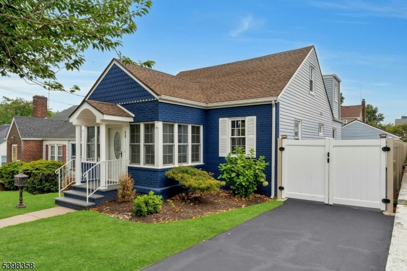 29 Sunset Ave, Belleville, NJ 07109 - photo 1