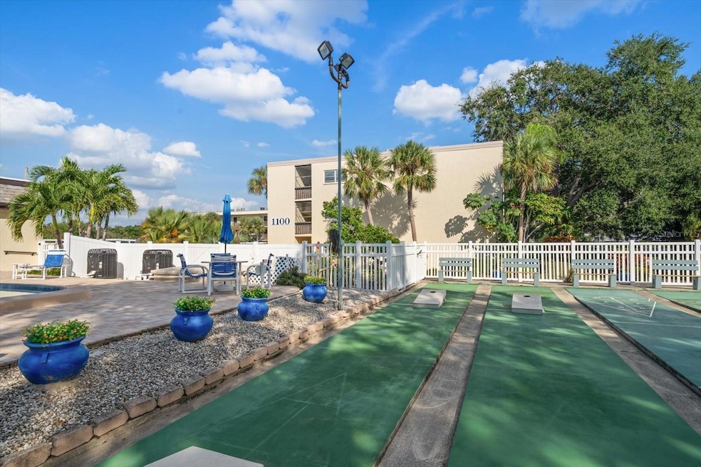 Waters Edge unit 1100206, Largo, FL 33774 - photo 1