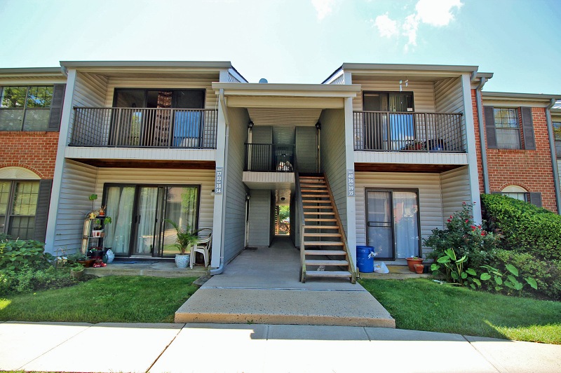 34 Taylor Dr, Franklin Park, NJ 08823 - photo 1