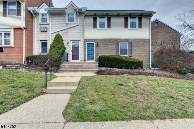 322 Richard Mine T4 unit 4, Rockaway Twp., NJ 07801 - photo 1