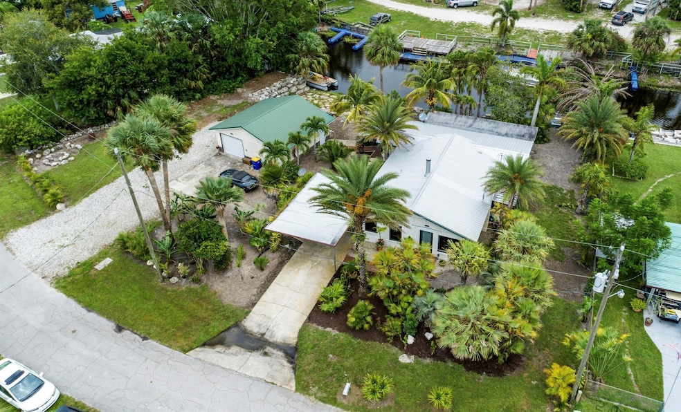 9605 SW Adams St, Okeechobee, FL 34974 - photo 1