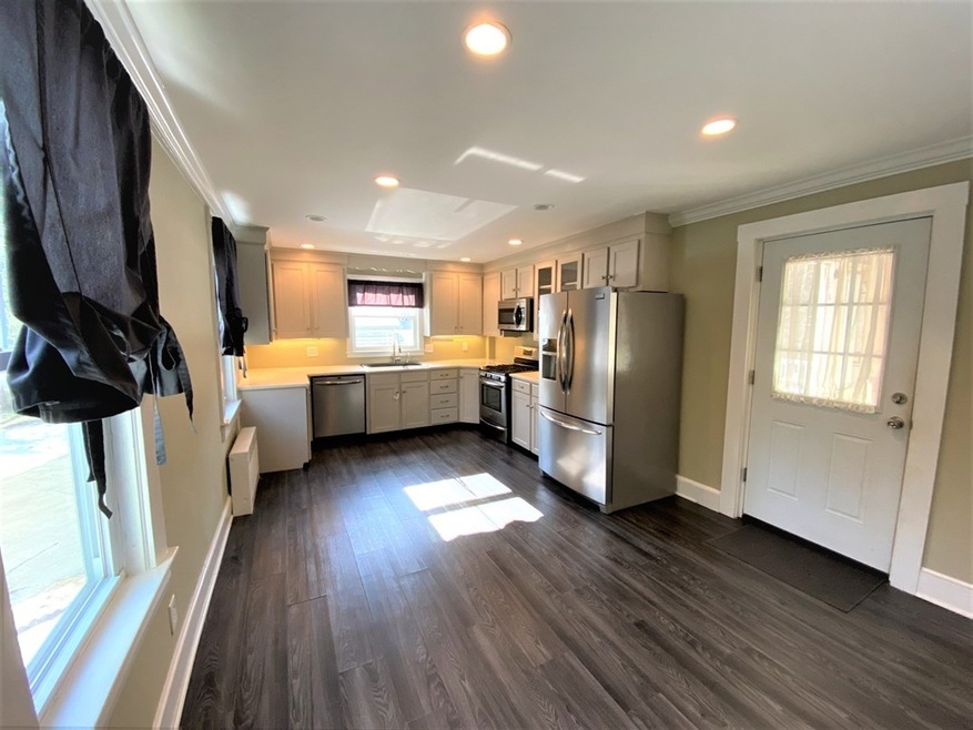 1170 Franklin St unit 1, Stoneham, MA 02180 - photo 1