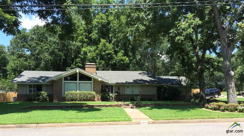 1212 Clyde Dr, Tyler, TX 75701 - photo 1