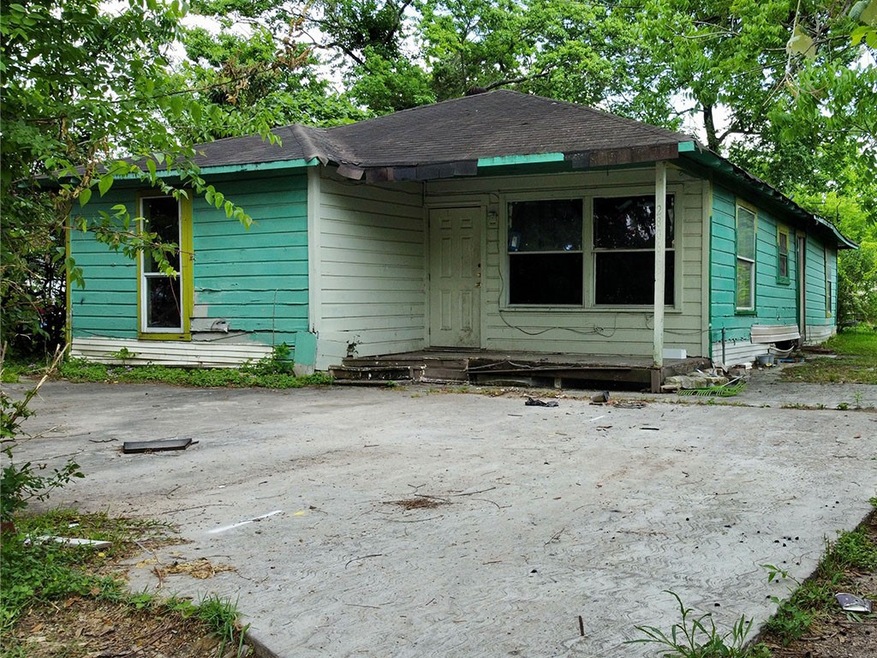 2806 Hitchcock St, Houston, TX 77093 - photo 1