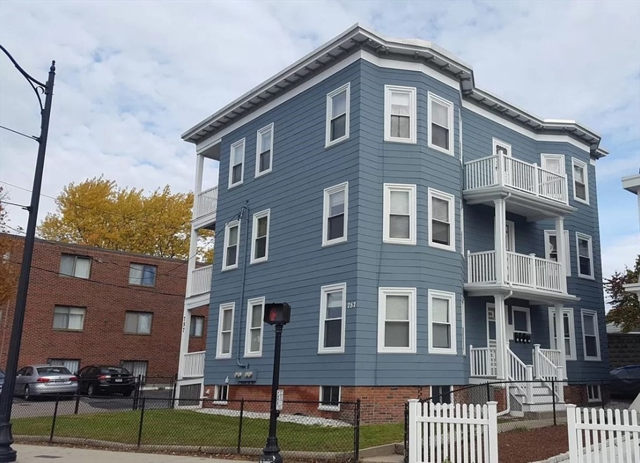 757 Somerville Ave unit 3, Somerville, MA 02143 - photo 1