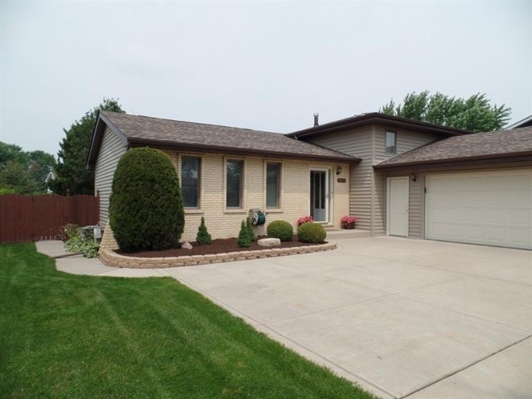 8930 Clark Place, Crown Point, IN 46307 - photo 1