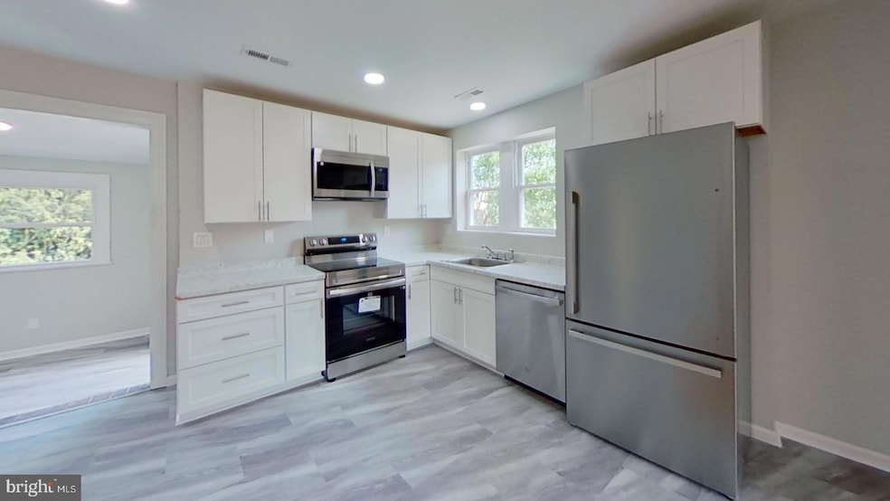 415 Virginia Ave unit B, Front Royal, VA 22630 - photo 1