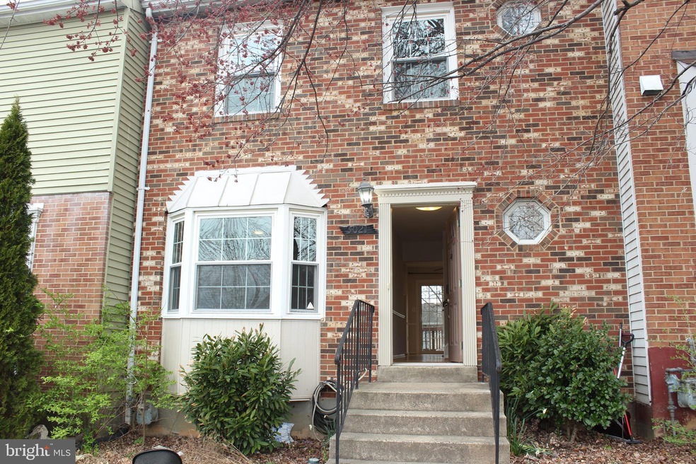 3021 Hickory Grove Ct, Fairfax, VA 22031 - photo 1