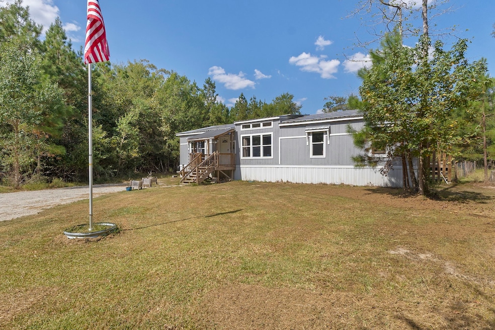 3670 Lakeview Cutoff St, Vidor, TX 77662 - photo 1