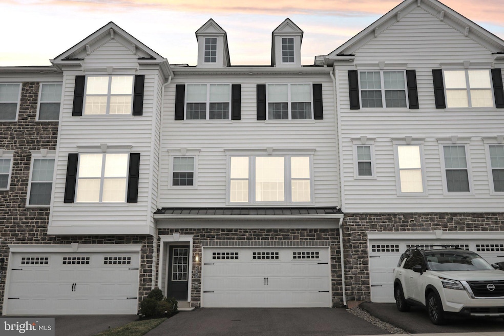 Sold $555,000