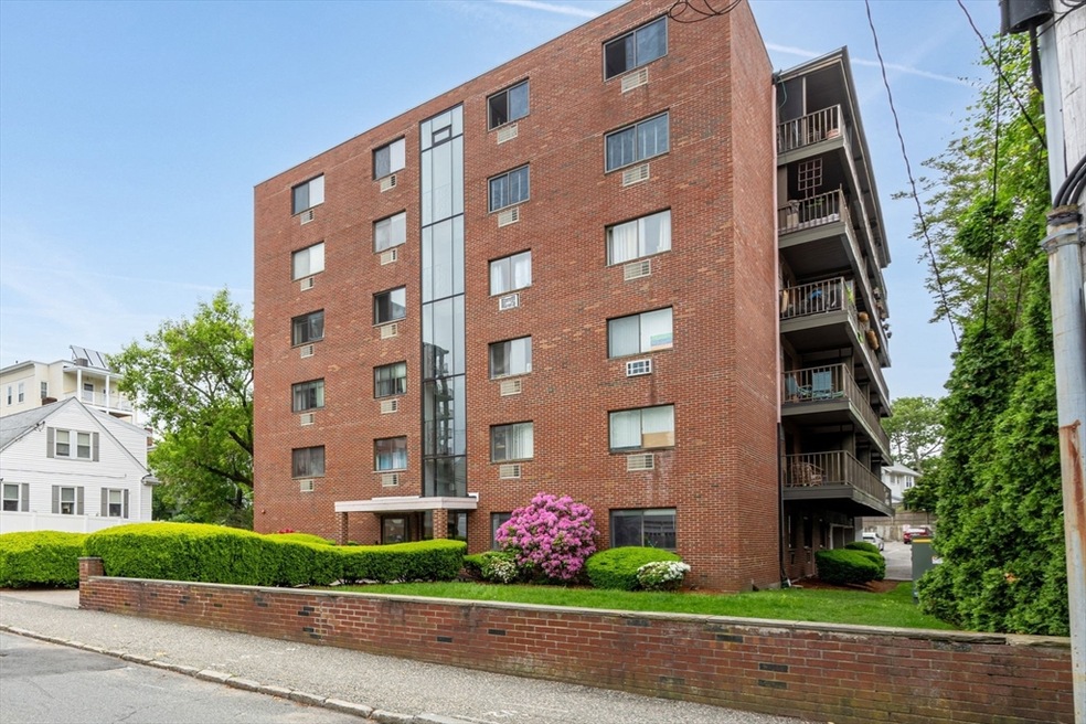 12 Pond Ln unit 34, Arlington, MA 02474 - photo 1