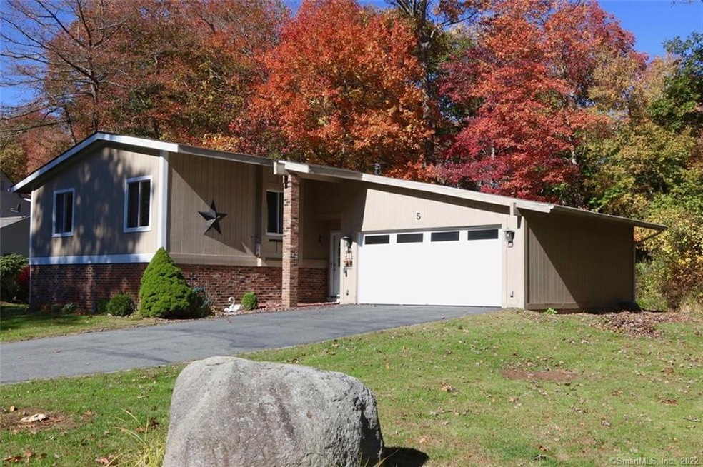 5 Epsilon Ave, Old Lyme, CT 06371 - photo 1