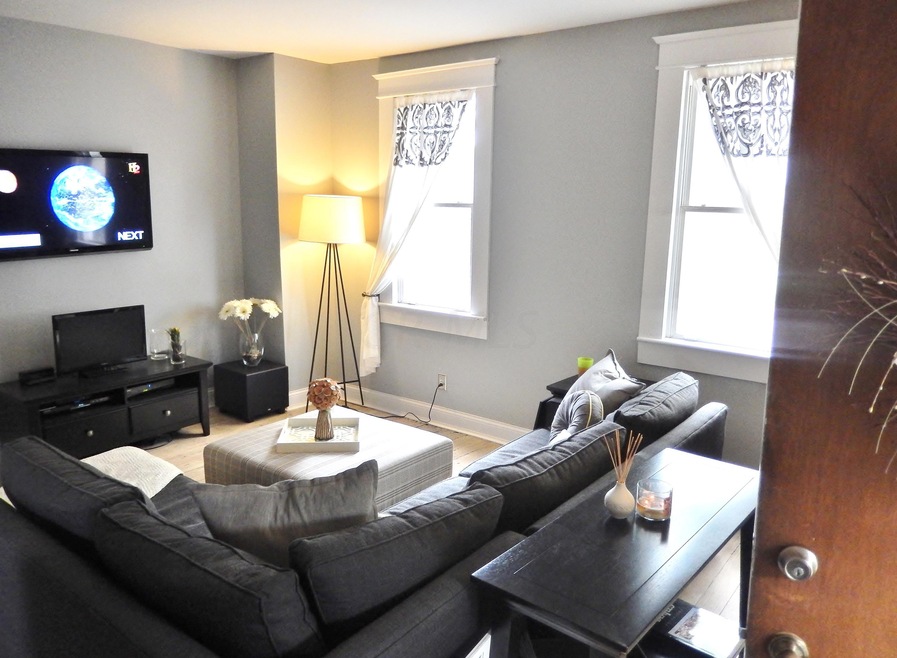 871 S Lazelle St, Columbus, OH 43206 - photo 1