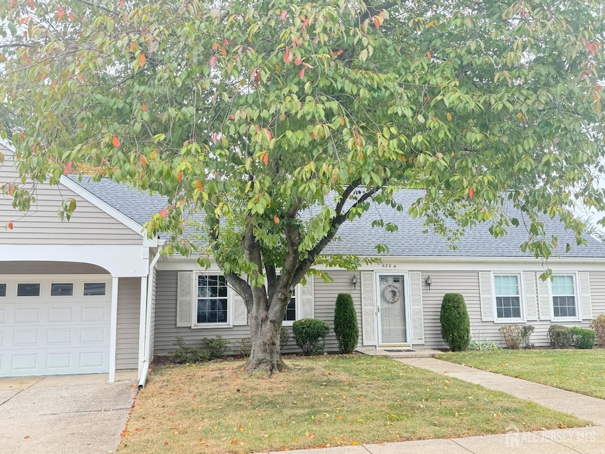 622 Windsor Way, Monroe Township, NJ 08831 - photo 1