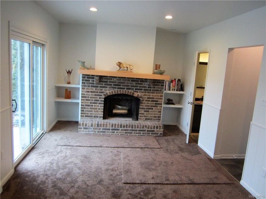 7183 Nickett Dr, North Tonawanda, NY 14120 - photo 1