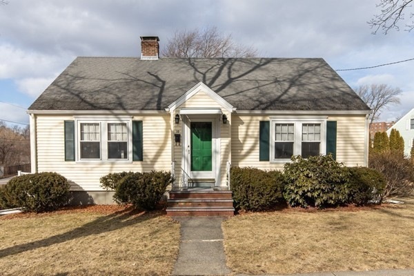 10 Hillside Ave, Salem, MA 01970 - photo 1