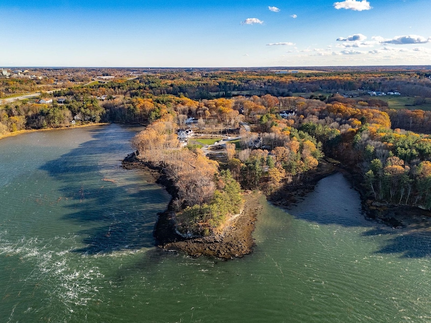 82 Shipwright Way, Newington, NH 03801 - photo 1