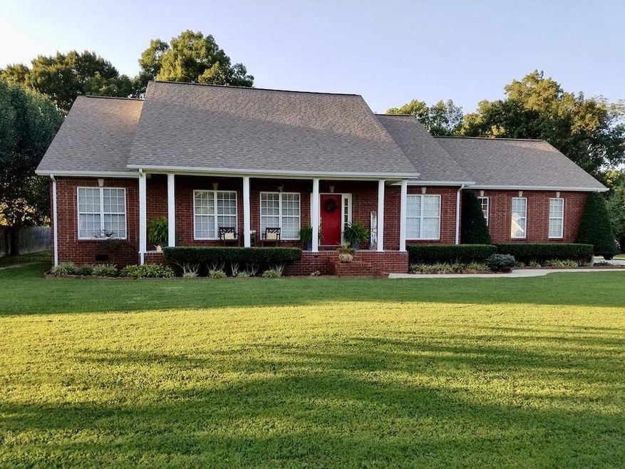 161 N Steeplechase Dr, McMinnville, TN 37110 - photo 1