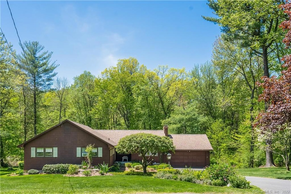 Welcome home to 44 Foothills Way....come on in and