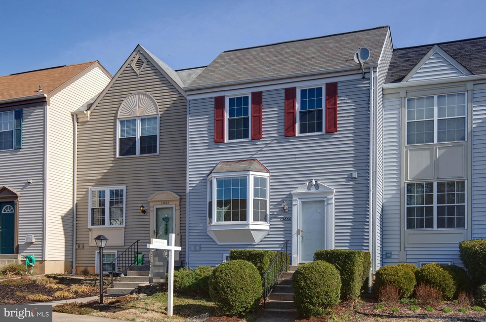 13860 Laura Ratcliff Ct, Centreville, VA 20121 - photo 1