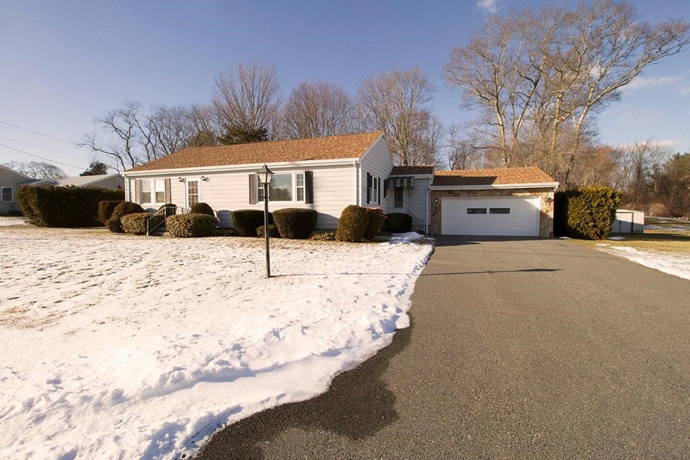 10 Rosalyn St, Westport, MA 02790 - photo 1