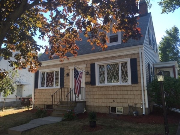 24 Arnold St, Quincy, MA 02169 - photo 1